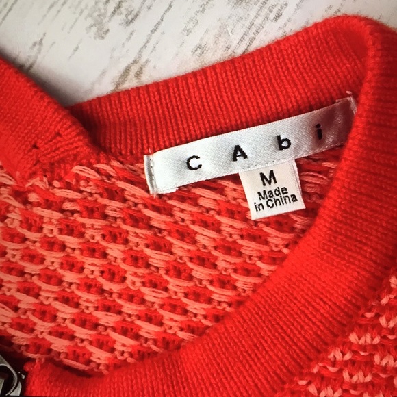 GORGEOUS CABI SWEATER - Picture 4 of 7